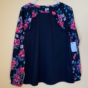 Classic Floral Sleeved Blouse